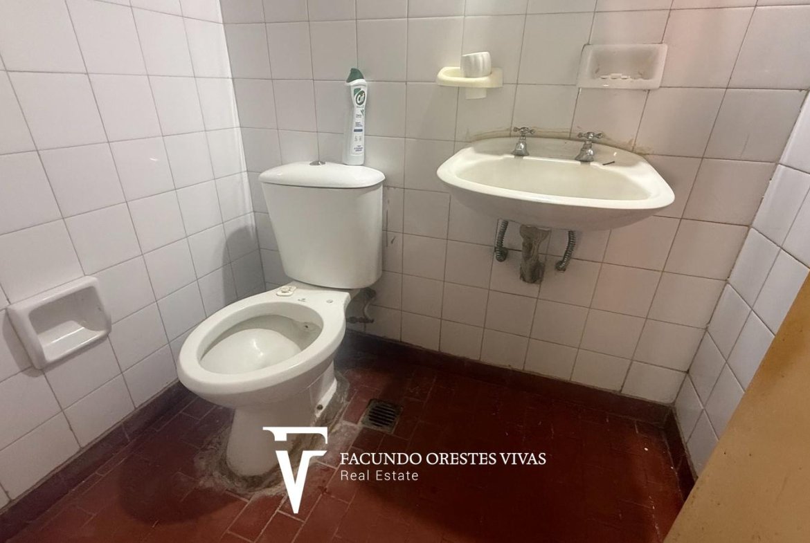 VENTA-DEPARTAMENTO-CINCO AMBIENTES-LAVADERO-PORTERIA-COCHERA-CASEROS