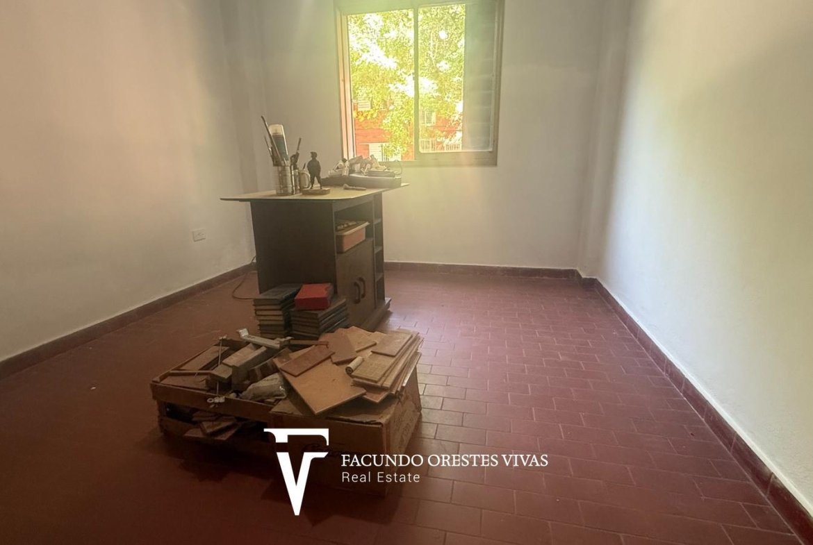 VENTA-DEPARTAMENTO-CINCO AMBIENTES-LAVADERO-PORTERIA-COCHERA-CASEROS