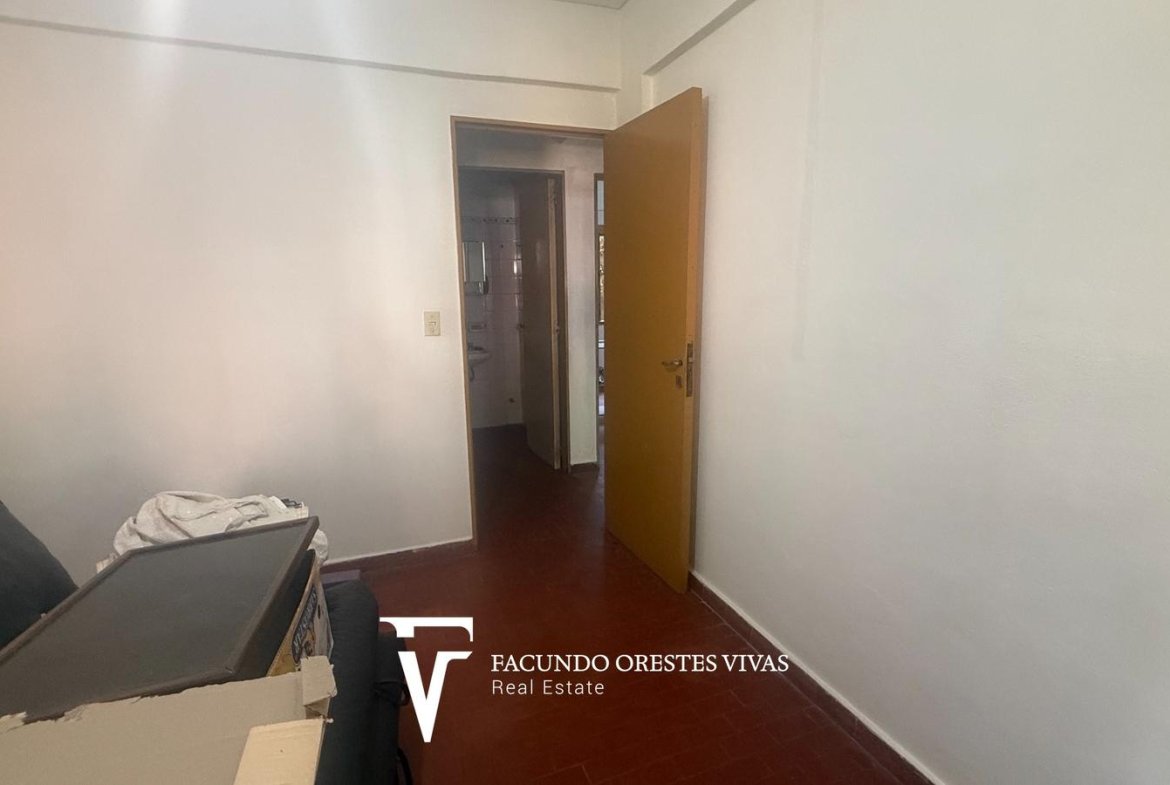 VENTA-DEPARTAMENTO-CINCO AMBIENTES-LAVADERO-PORTERIA-COCHERA-CASEROS