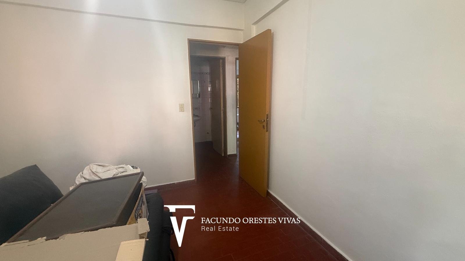 VENTA-DEPARTAMENTO-CINCO AMBIENTES-LAVADERO-PORTERIA-COCHERA-CASEROS