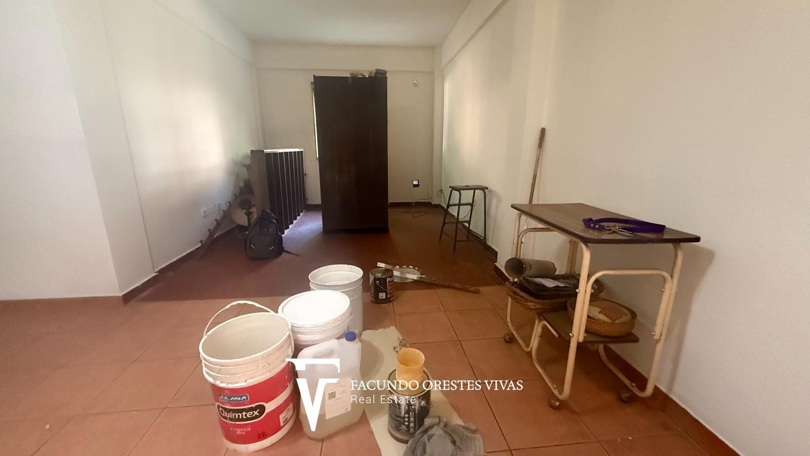 VENTA-DEPARTAMENTO-CINCO AMBIENTES-LAVADERO-PORTERIA-COCHERA-CASEROS