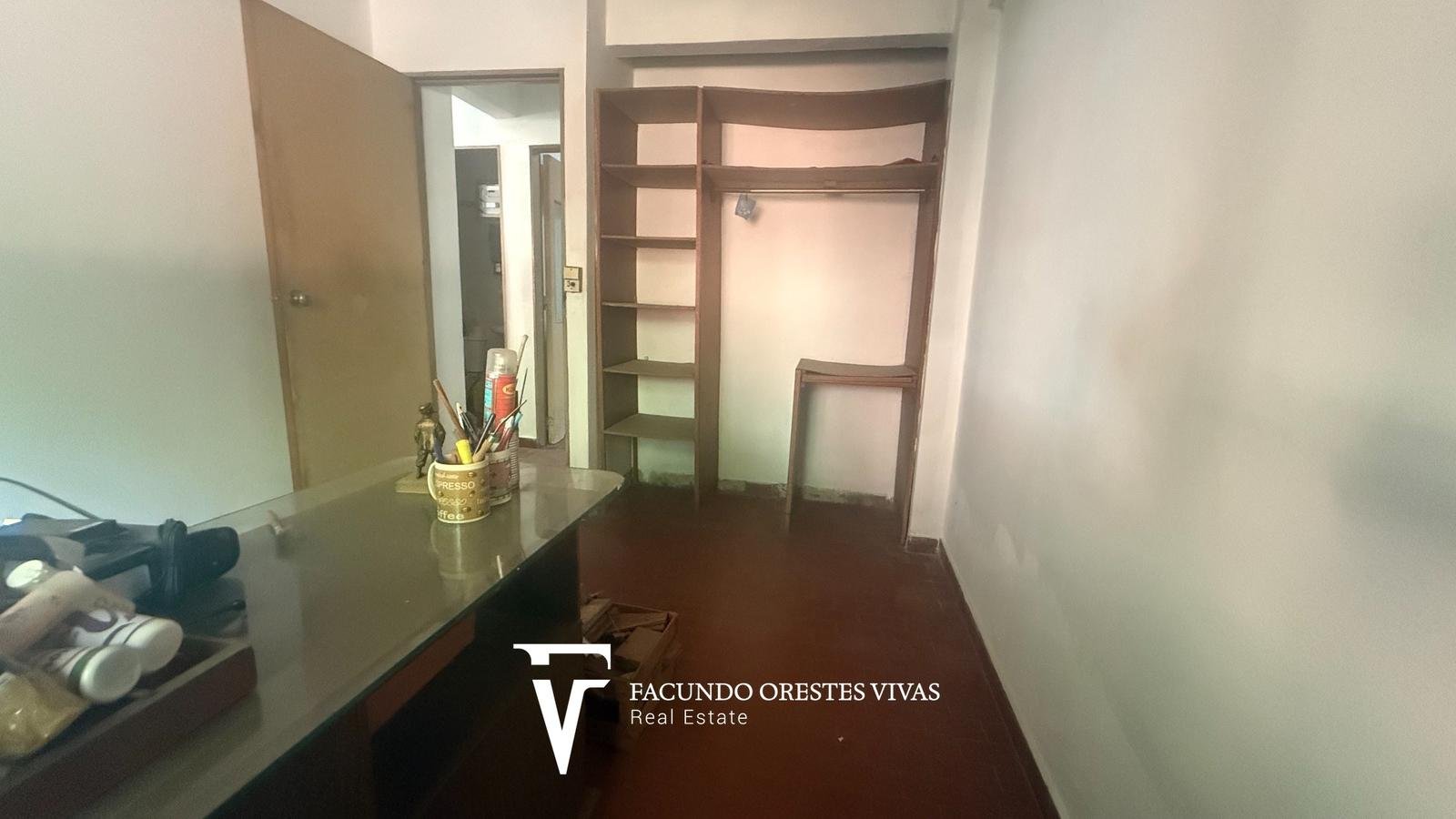 VENTA-DEPARTAMENTO-CINCO AMBIENTES-LAVADERO-PORTERIA-COCHERA-CASEROS