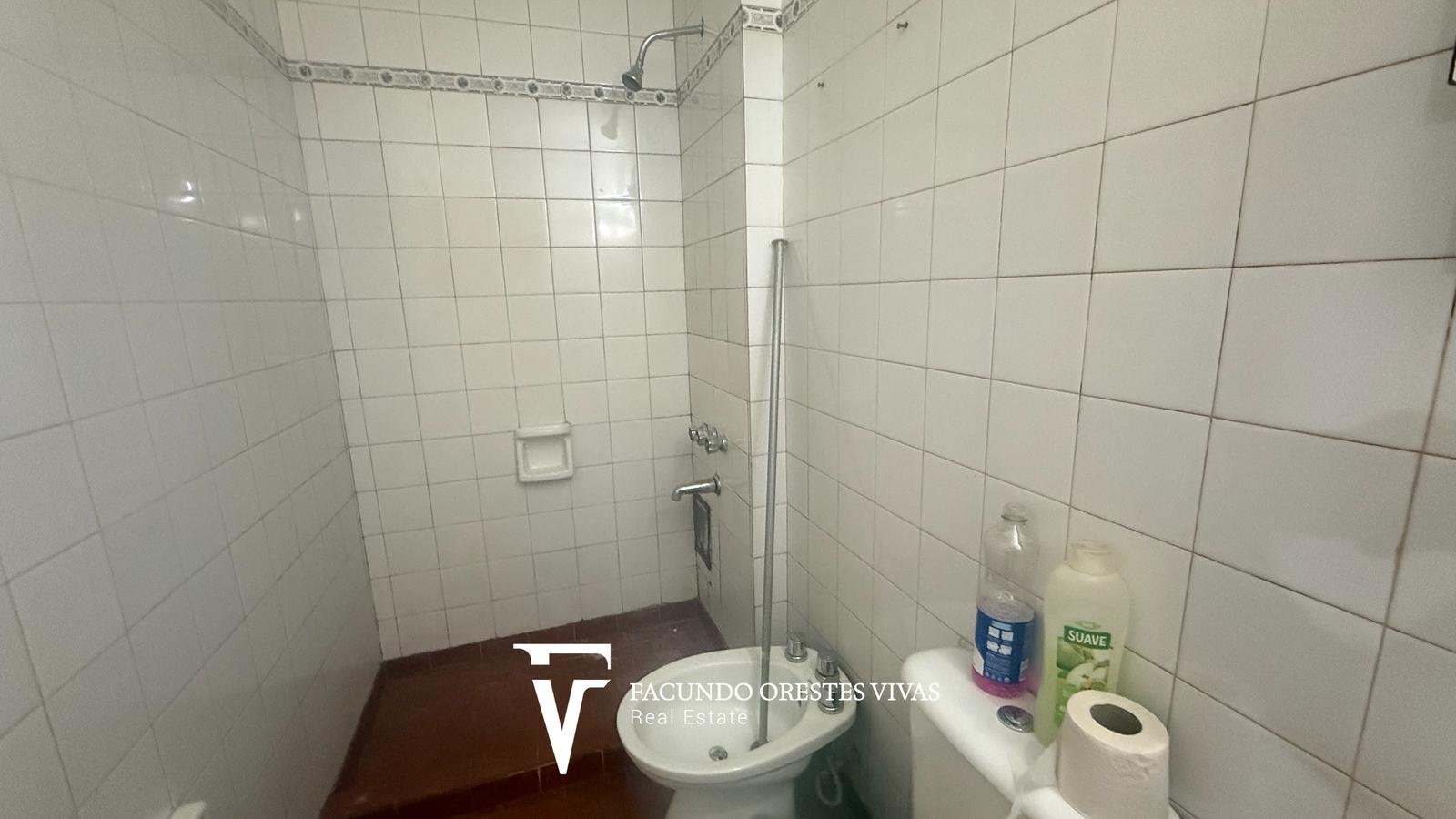 VENTA-DEPARTAMENTO-CINCO AMBIENTES-LAVADERO-PORTERIA-COCHERA-CASEROS