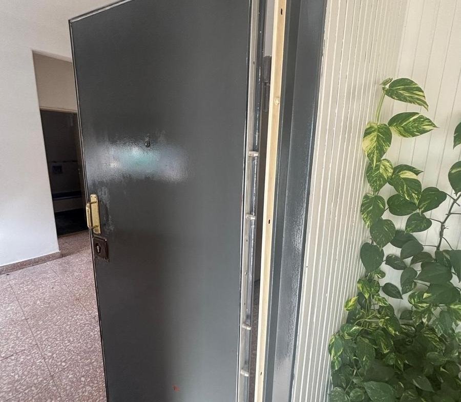 VENTA-LINIERS-DOS AMBIENTES-PLANTA BAJA-PATIO-LAVADERO