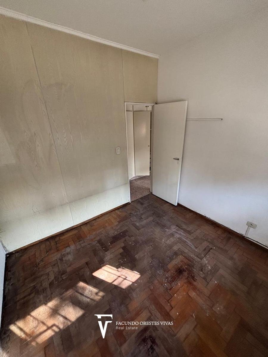 VENTA-LINIERS-DOS AMBIENTES-PLANTA BAJA-PATIO-LAVADERO