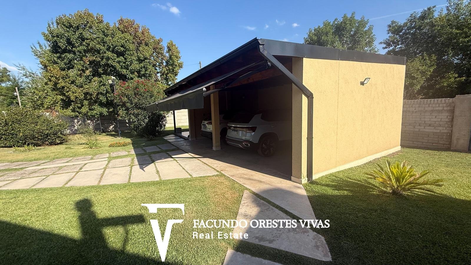 VENTA – CASA QUINTA – PISCINA – GARAGE – FRANCISCO ÁLVAREZ
