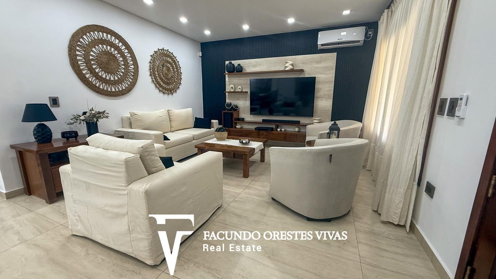 VENTA – CASA QUINTA – PISCINA – GARAGE – FRANCISCO ÁLVAREZ