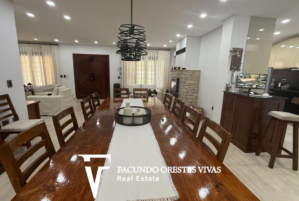 VENTA – CASA QUINTA – PISCINA – GARAGE – FRANCISCO ÁLVAREZ