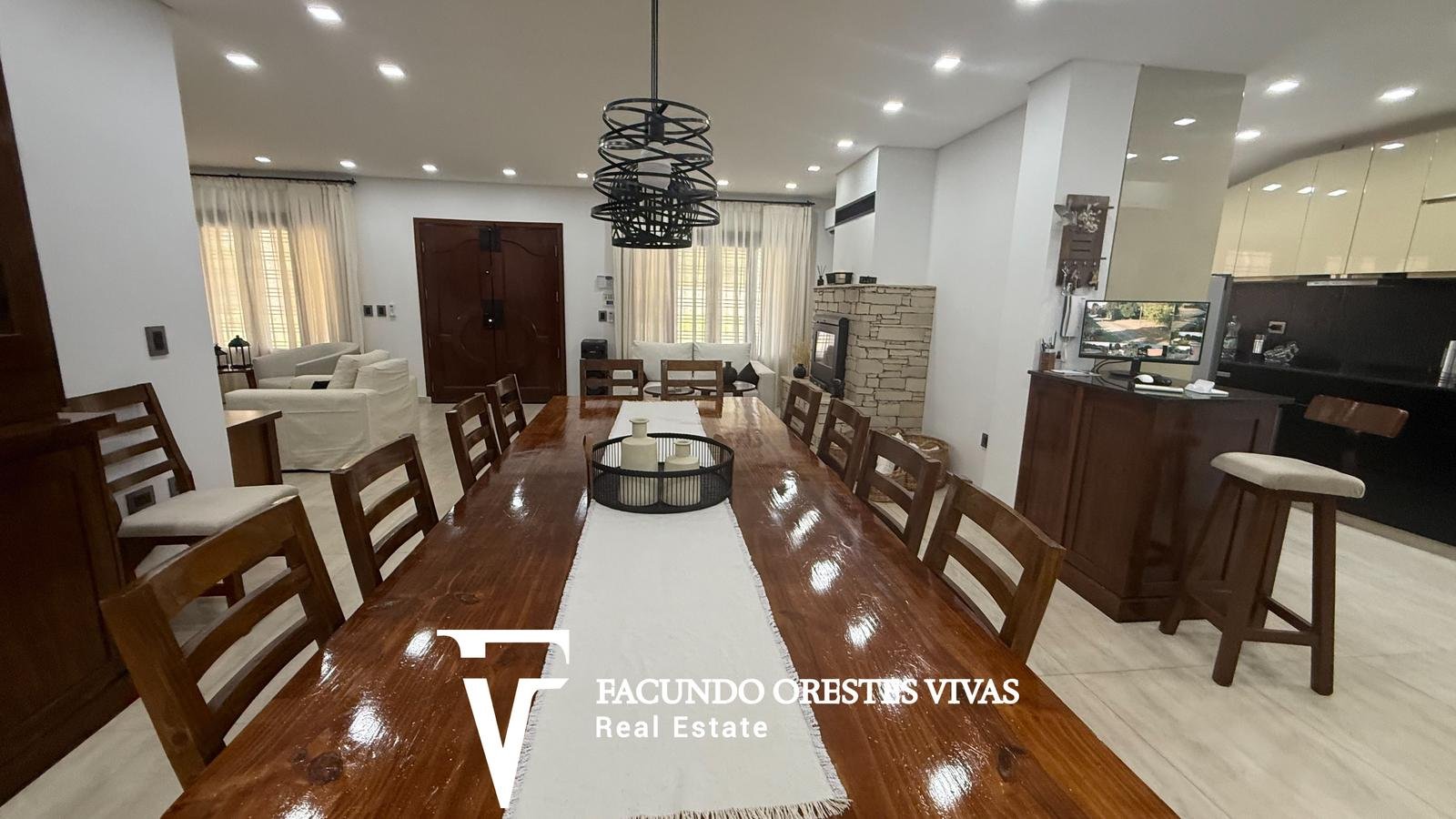 VENTA – CASA QUINTA – PISCINA – GARAGE – FRANCISCO ÁLVAREZ