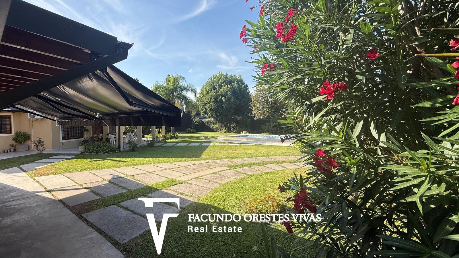 VENTA – CASA QUINTA – PISCINA – GARAGE – FRANCISCO ÁLVAREZ