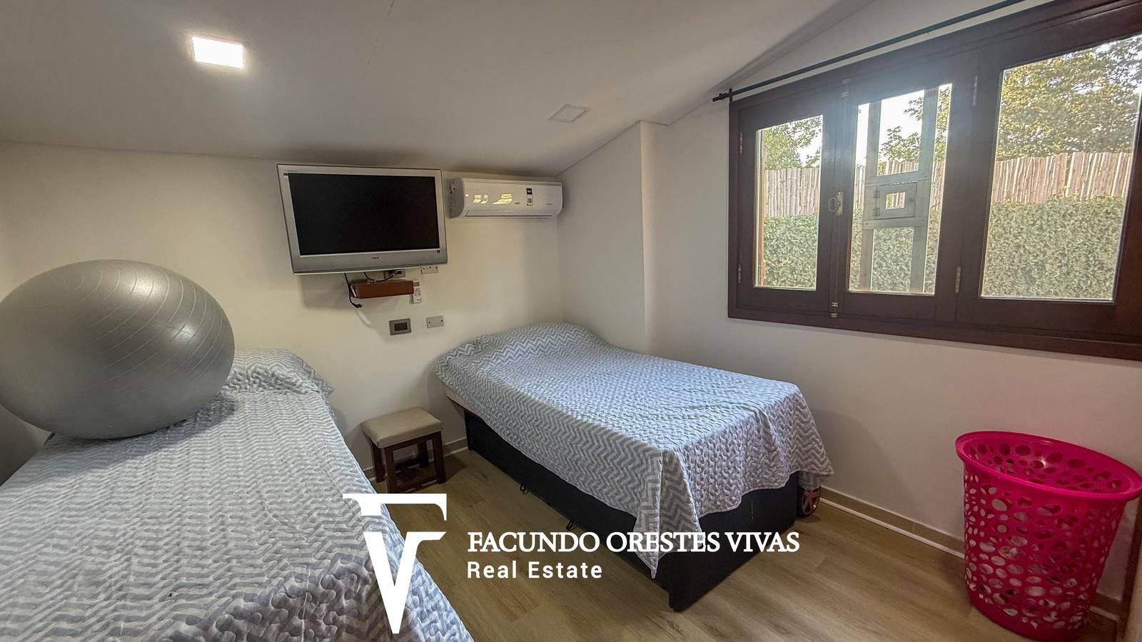 VENTA – CASA QUINTA – PISCINA – GARAGE – FRANCISCO ÁLVAREZ