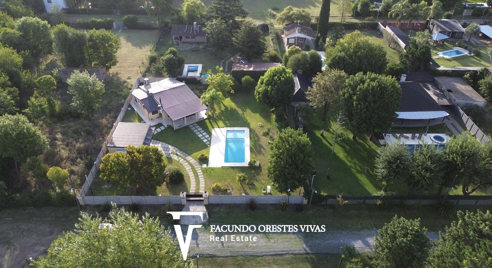 VENTA – CASA QUINTA – PISCINA – GARAGE – FRANCISCO ÁLVAREZ