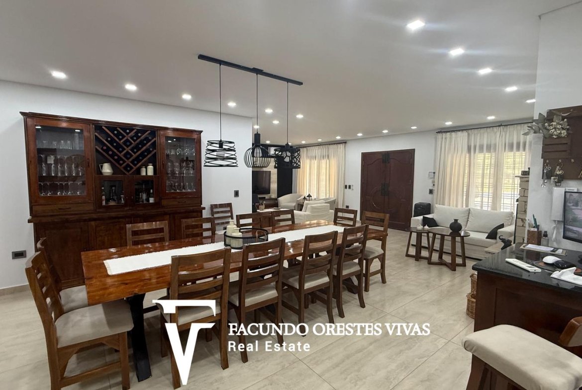 VENTA – CASA QUINTA – PISCINA – GARAGE – FRANCISCO ÁLVAREZ