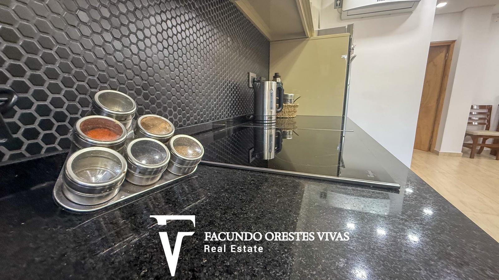 VENTA – CASA QUINTA – PISCINA – GARAGE – FRANCISCO ÁLVAREZ