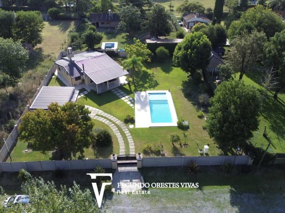 VENTA – CASA QUINTA – PISCINA – GARAGE – FRANCISCO ÁLVAREZ
