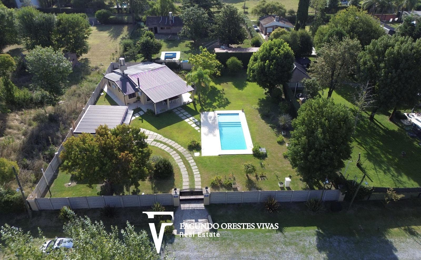 VENTA – CASA QUINTA – PISCINA – GARAGE – FRANCISCO ÁLVAREZ