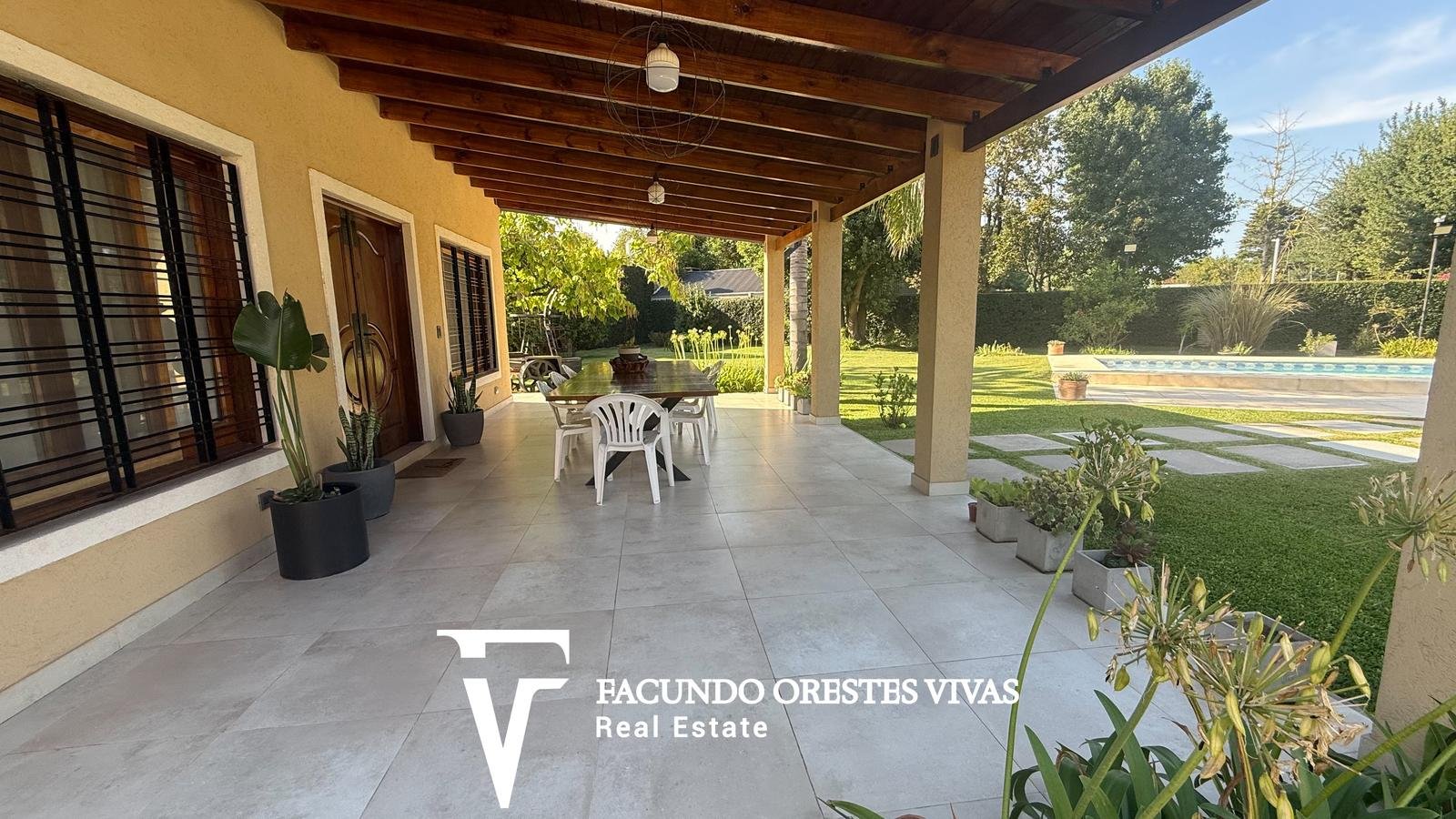 VENTA – CASA QUINTA – PISCINA – GARAGE – FRANCISCO ÁLVAREZ