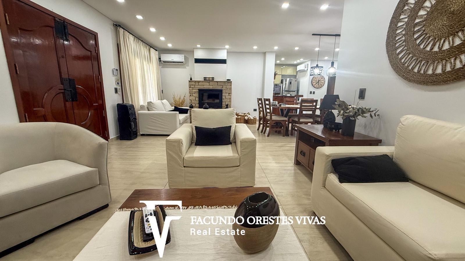 VENTA – CASA QUINTA – PISCINA – GARAGE – FRANCISCO ÁLVAREZ