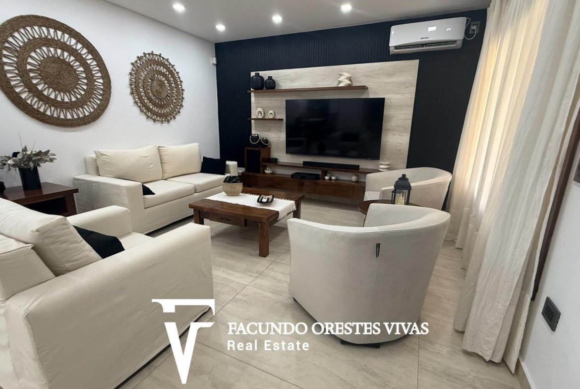 VENTA – CASA QUINTA – PISCINA – GARAGE – FRANCISCO ÁLVAREZ