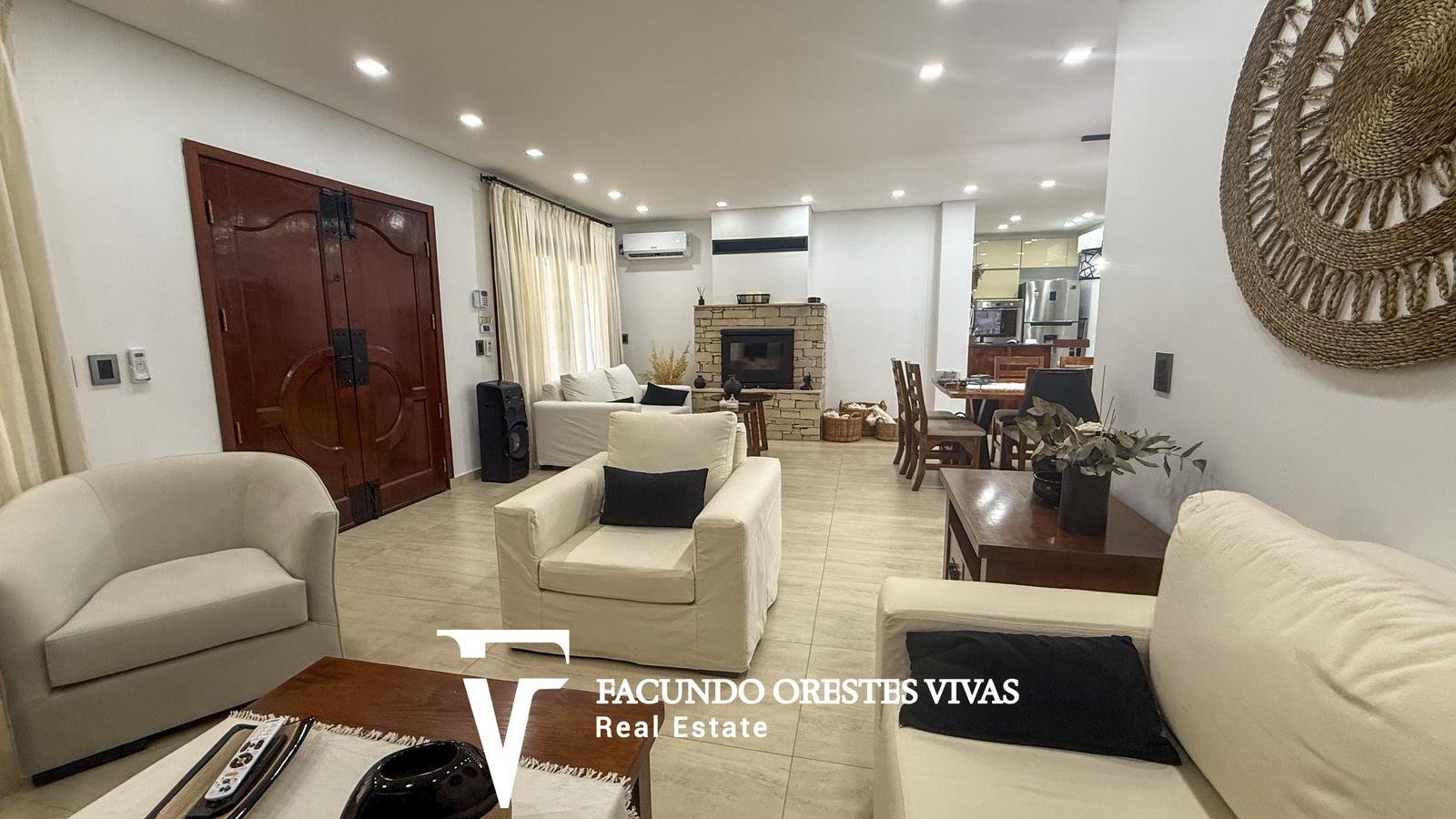 VENTA – CASA QUINTA – PISCINA – GARAGE – FRANCISCO ÁLVAREZ