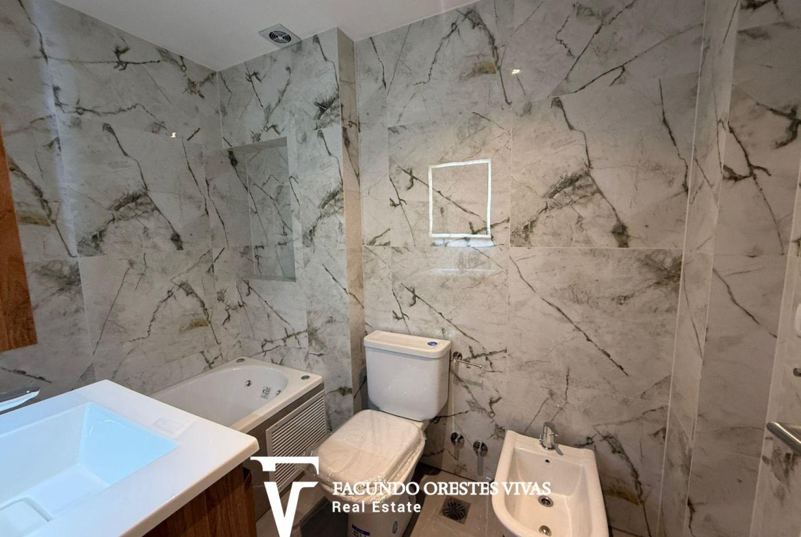 VENTA – DEPARTAMENTO – CUATRO AMBIENTES – CON PATIO – MATADEROS