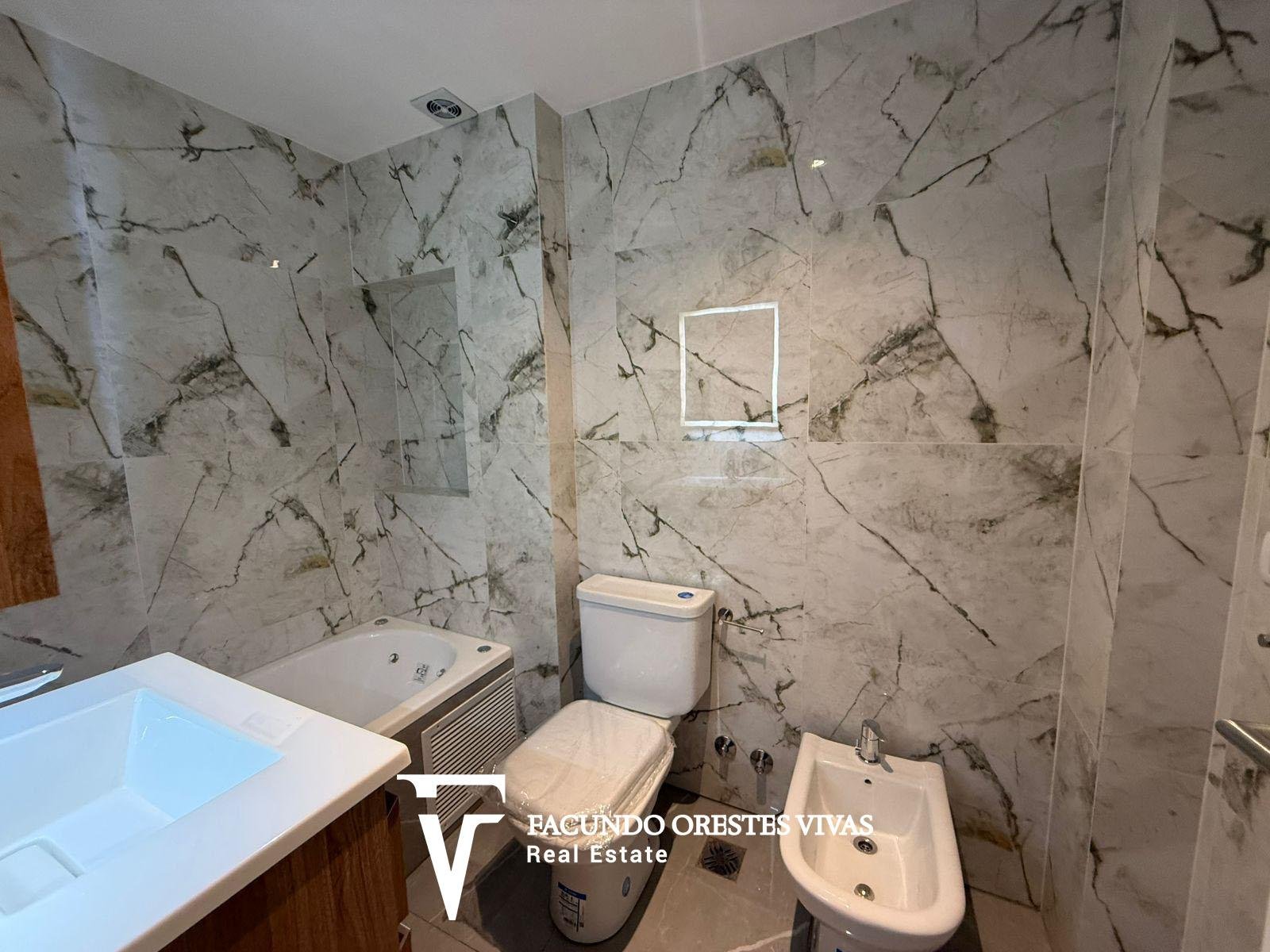 VENTA – DEPARTAMENTO – CUATRO AMBIENTES – CON PATIO – MATADEROS