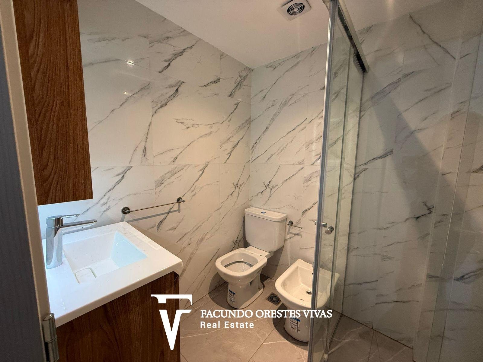 VENTA – DEPARTAMENTO – CUATRO AMBIENTES – CON PATIO – MATADEROS