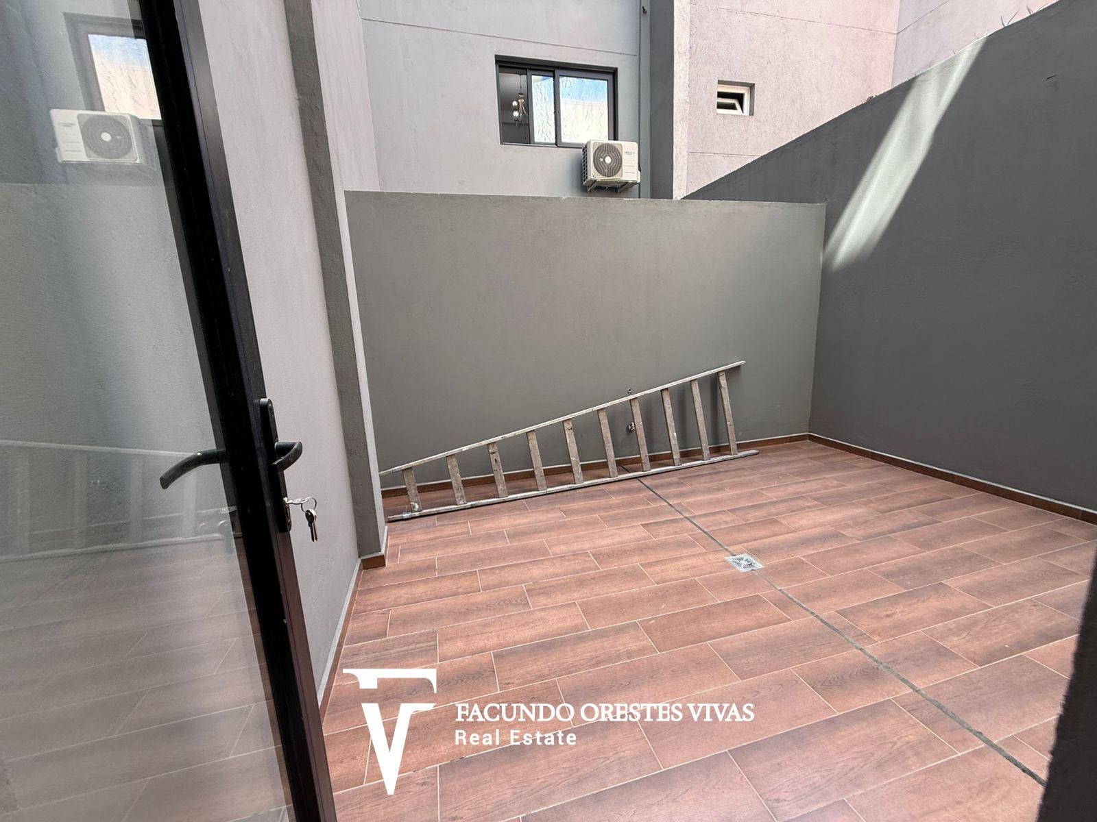 VENTA – DEPARTAMENTO – CUATRO AMBIENTES – CON PATIO – MATADEROS