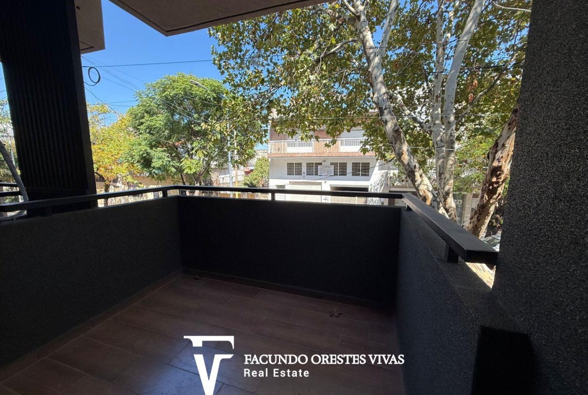 VENTA – DEPARTAMENTO – CUATRO AMBIENTES – CON PATIO – MATADEROS