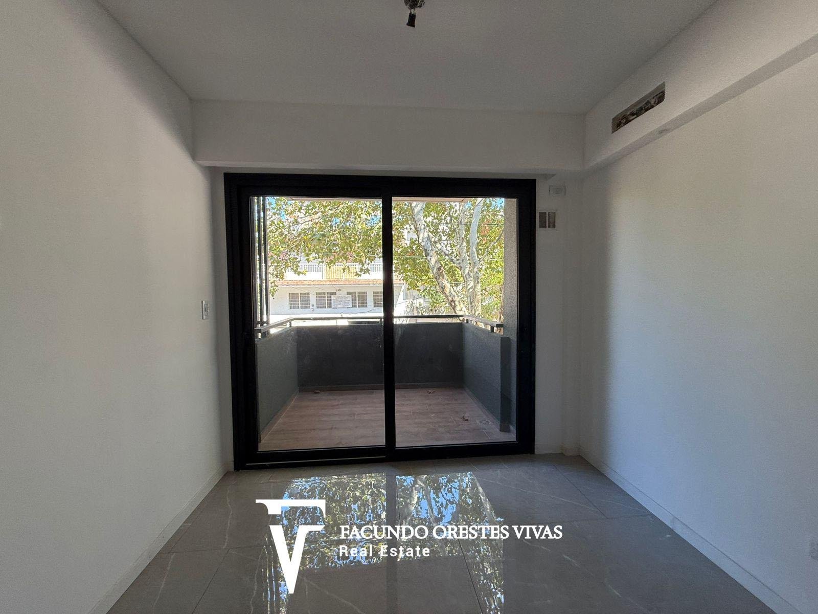 VENTA – DEPARTAMENTO – CUATRO AMBIENTES – CON PATIO – MATADEROS