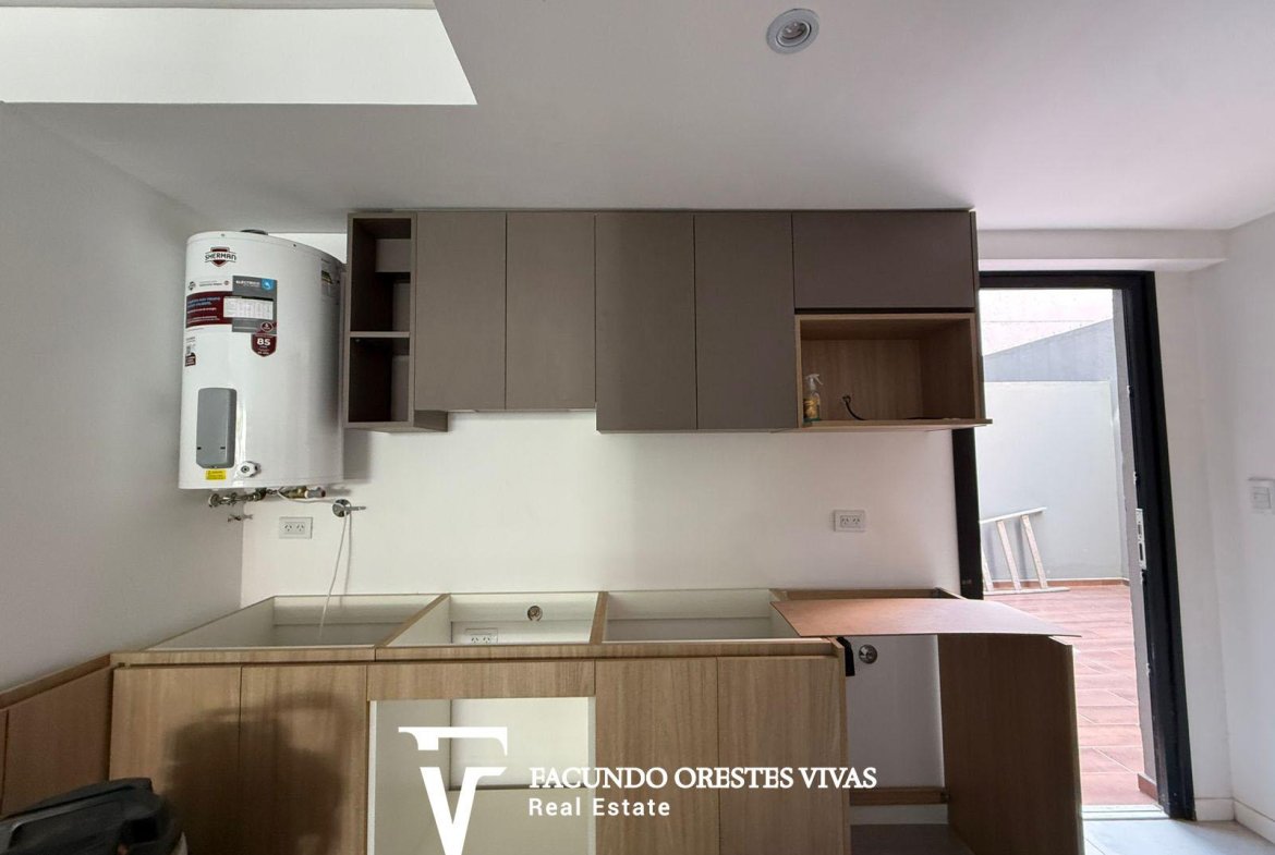 VENTA – DEPARTAMENTO – CUATRO AMBIENTES – CON PATIO – MATADEROS