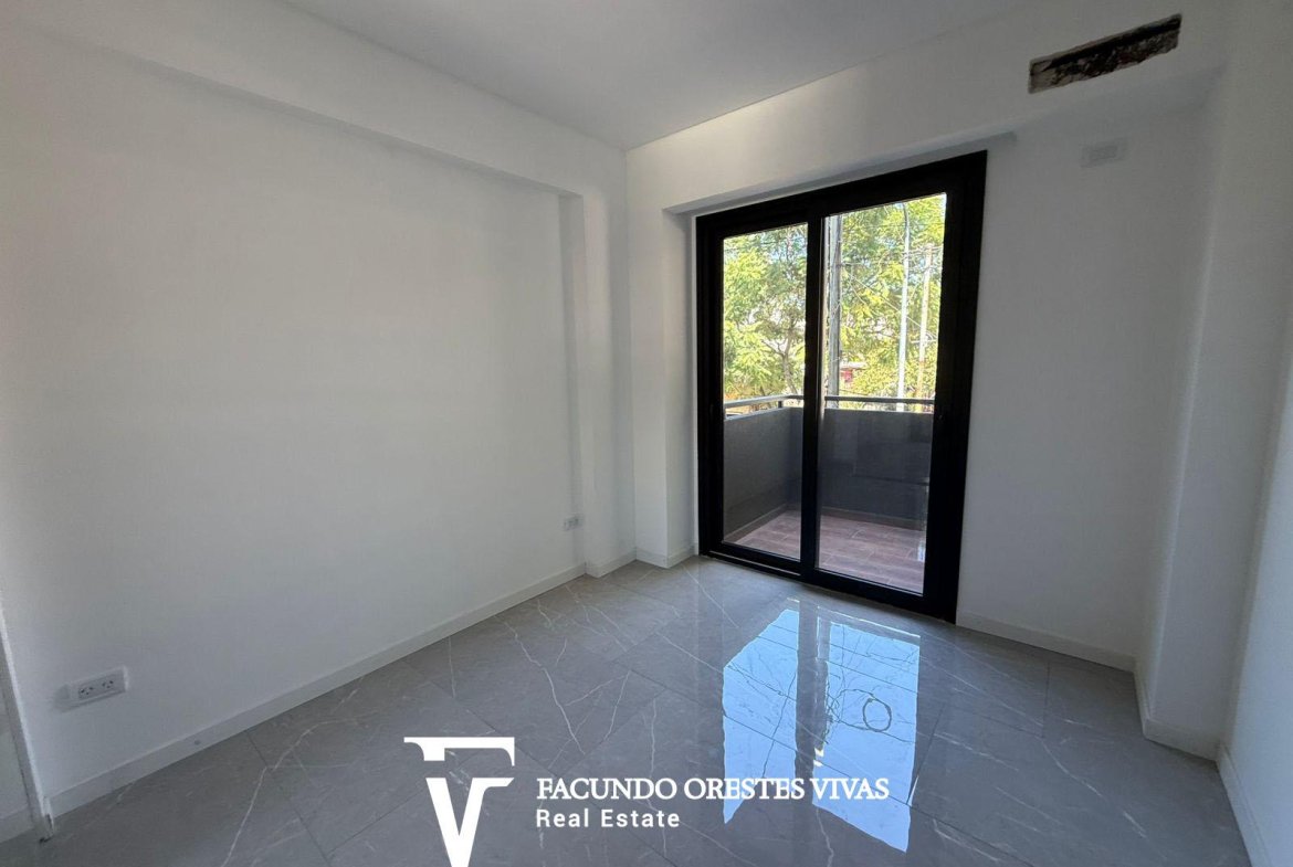 VENTA – DEPARTAMENTO – CUATRO AMBIENTES – CON PATIO – MATADEROS