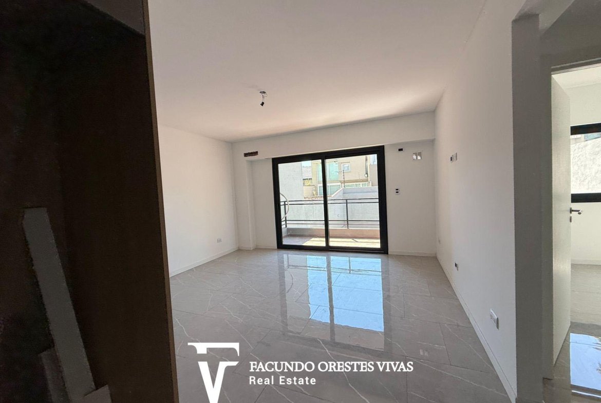 VENTA – DEPARTAMENTO – TRES AMBIENTES – PATIO – TERRAZA – PARRILLA – MATADEROS