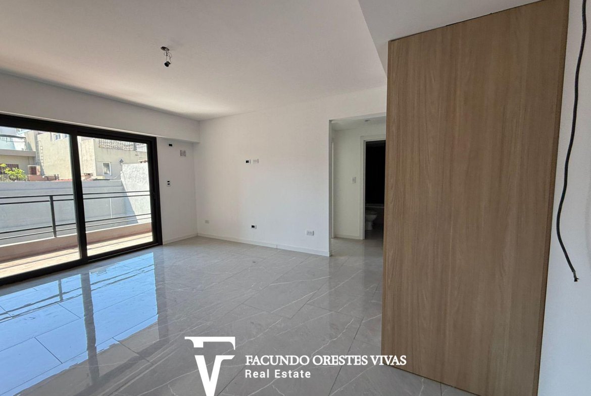 VENTA – DEPARTAMENTO – TRES AMBIENTES – PATIO – TERRAZA – PARRILLA – MATADEROS