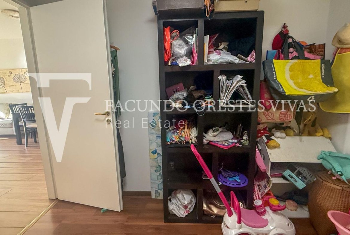 VENTA-DEPARTAMENTO-TRES AMBIENTES-BALCON-FLORES