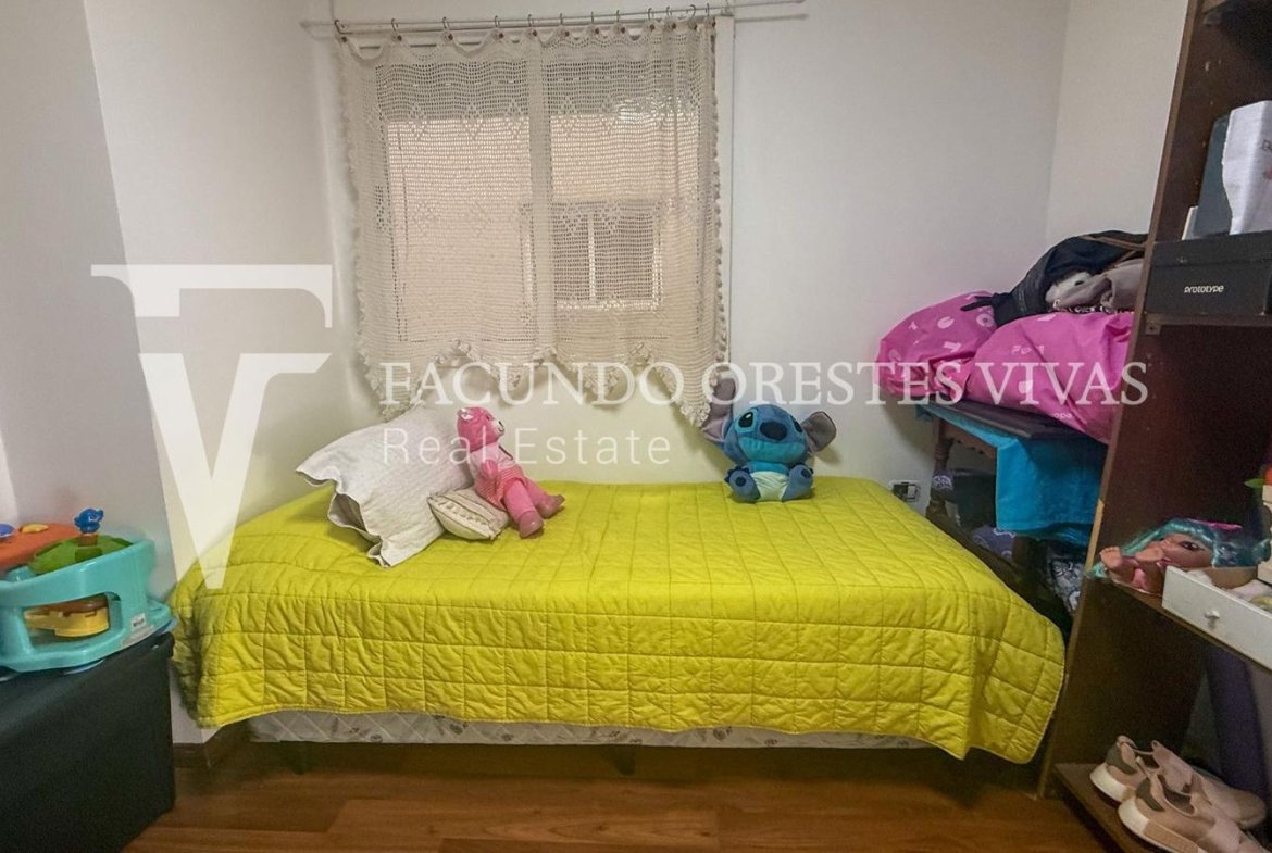 VENTA-DEPARTAMENTO-TRES AMBIENTES-BALCON-FLORES