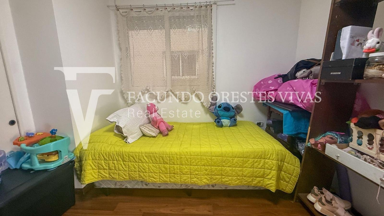 VENTA-DEPARTAMENTO-TRES AMBIENTES-BALCON-FLORES