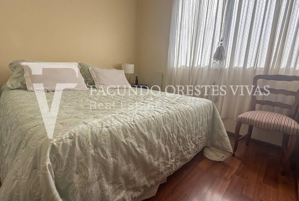 VENTA-DEPARTAMENTO-TRES AMBIENTES-BALCON-FLORES
