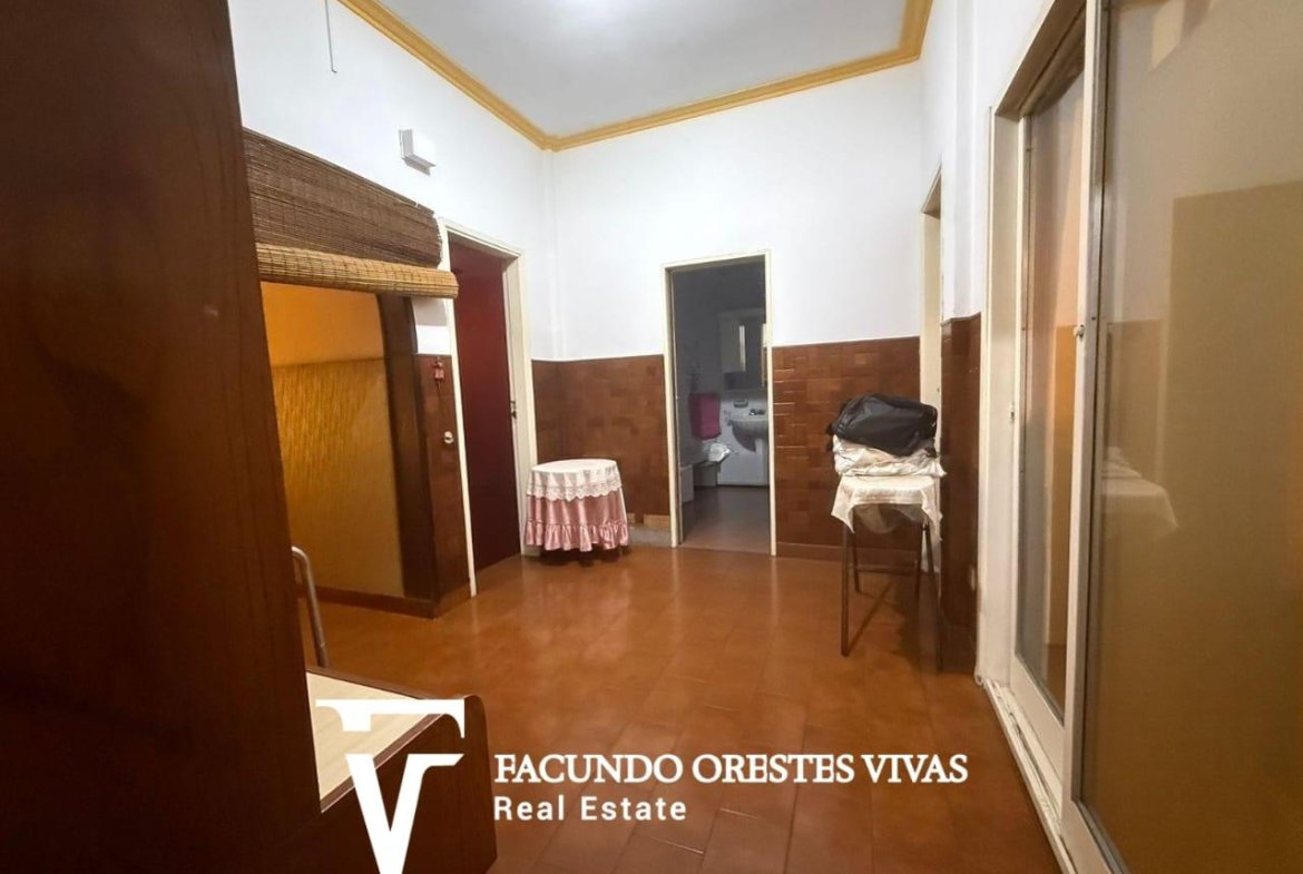 CASA-MULTIFAMILIAR-COCHERA-PARRILA-PATIO-BARRIO NAÓN-MATADEROS