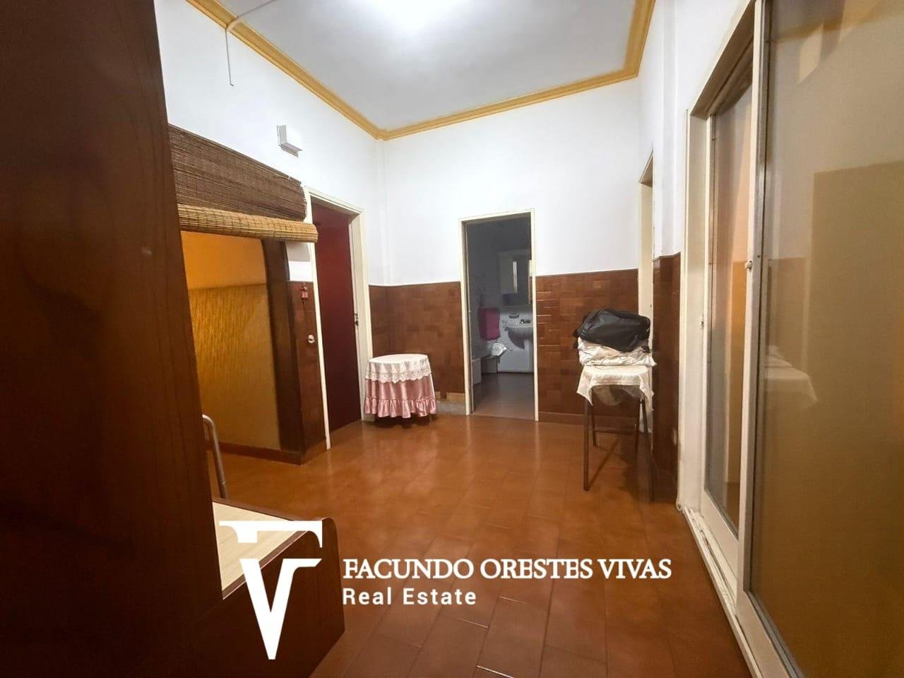CASA-MULTIFAMILIAR-COCHERA-PARRILA-PATIO-BARRIO NAÓN-MATADEROS