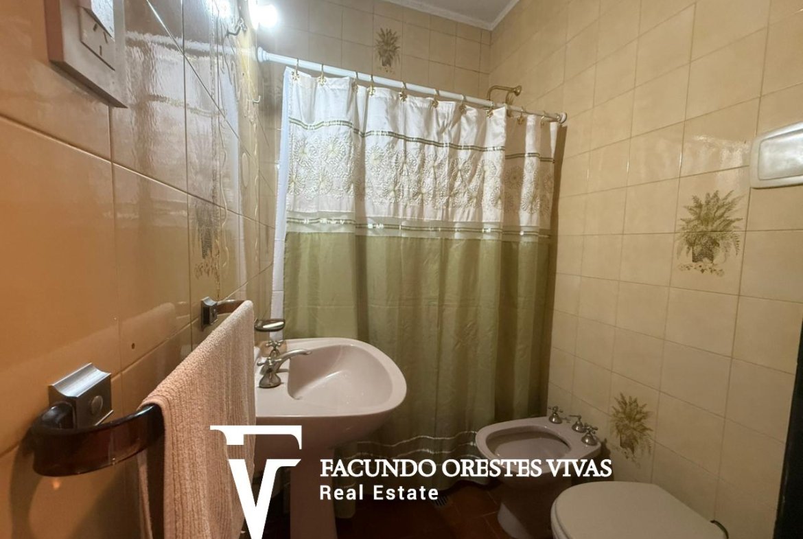 CASA-MULTIFAMILIAR-COCHERA-PARRILA-PATIO-BARRIO NAÓN-MATADEROS