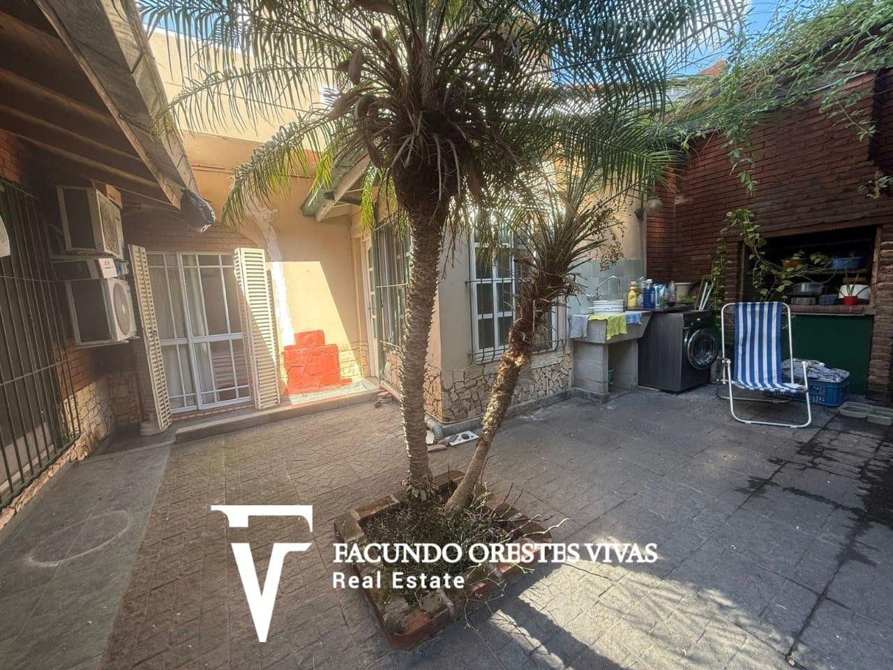 CASA-MULTIFAMILIAR-COCHERA-PARRILA-PATIO-BARRIO NAÓN-MATADEROS