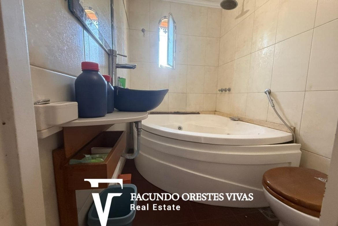 CASA-MULTIFAMILIAR-COCHERA-PARRILA-PATIO-BARRIO NAÓN-MATADEROS