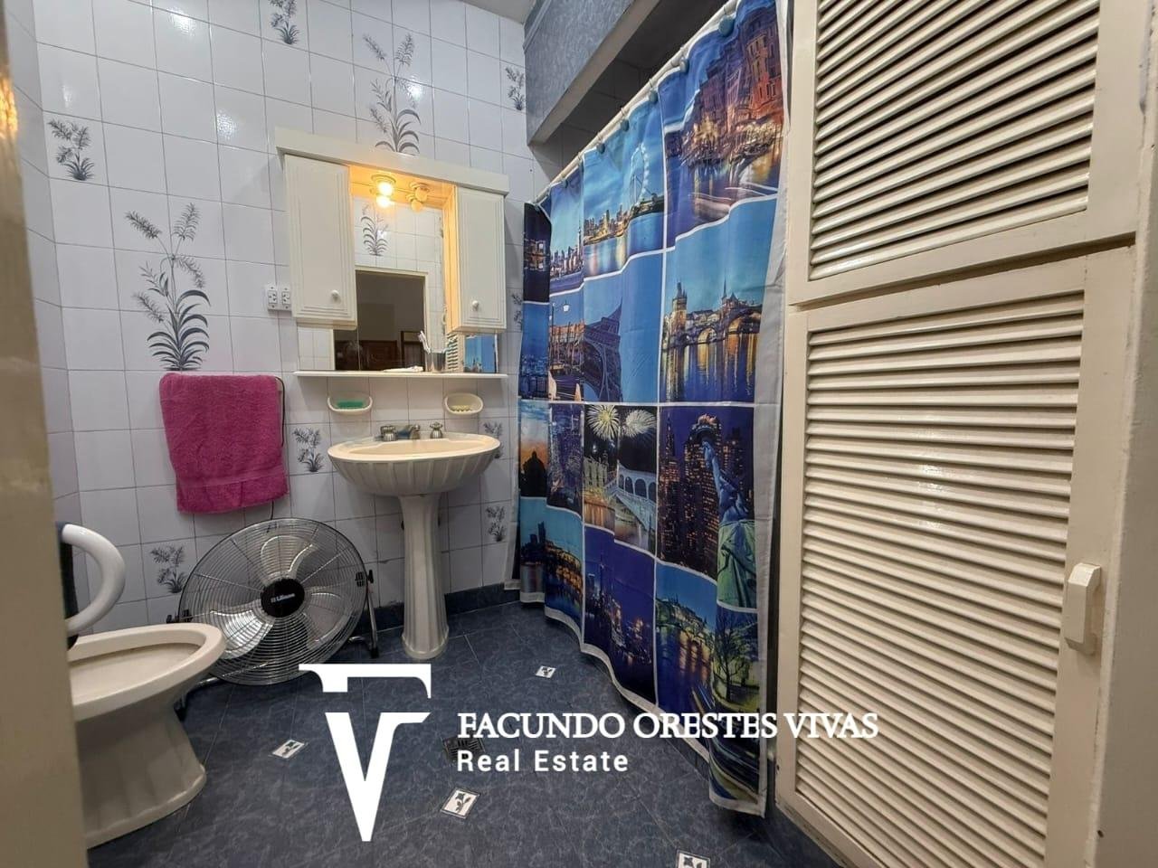 CASA-MULTIFAMILIAR-COCHERA-PARRILA-PATIO-BARRIO NAÓN-MATADEROS