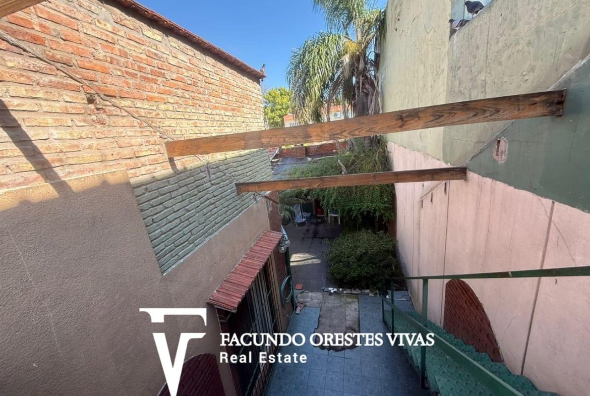CASA-MULTIFAMILIAR-COCHERA-PARRILA-PATIO-BARRIO NAÓN-MATADEROS