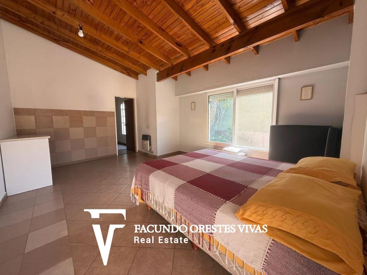 CASA-MULTIFAMILIAR-COCHERA-PARRILA-PATIO-BARRIO NAÓN-MATADEROS
