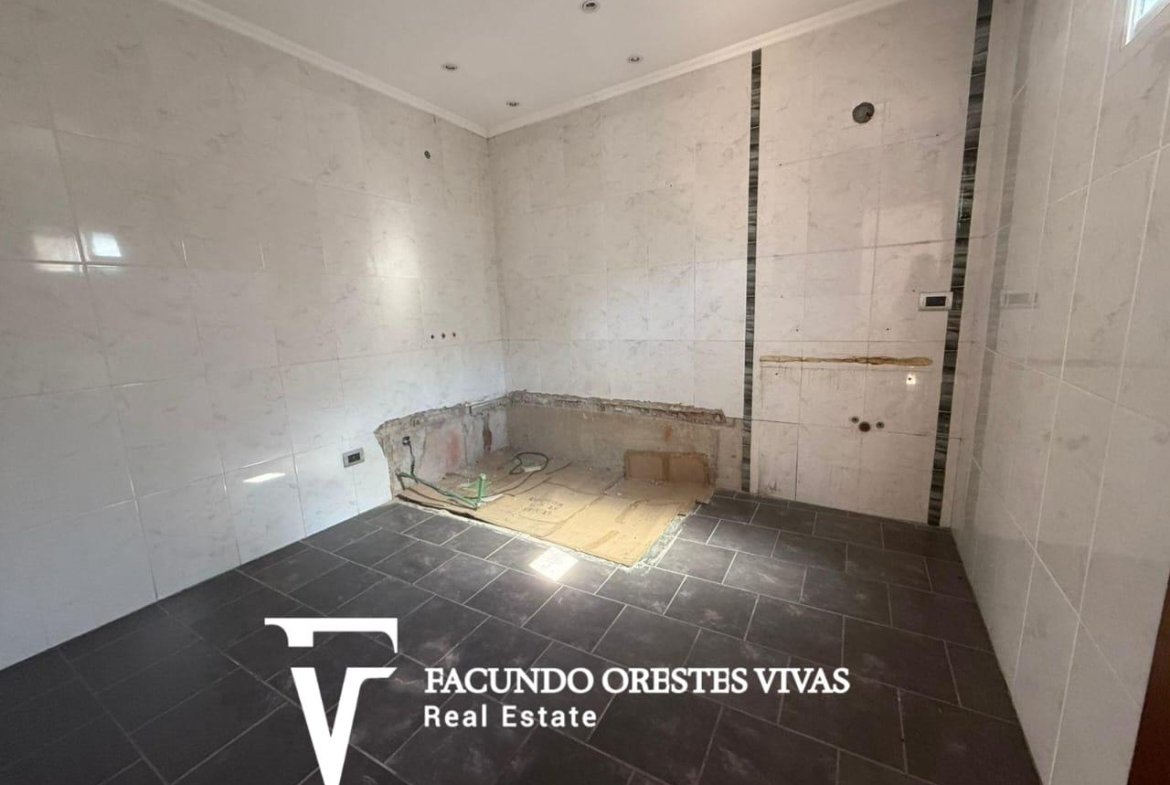 CASA-MULTIFAMILIAR-COCHERA-PARRILA-PATIO-BARRIO NAÓN-MATADEROS
