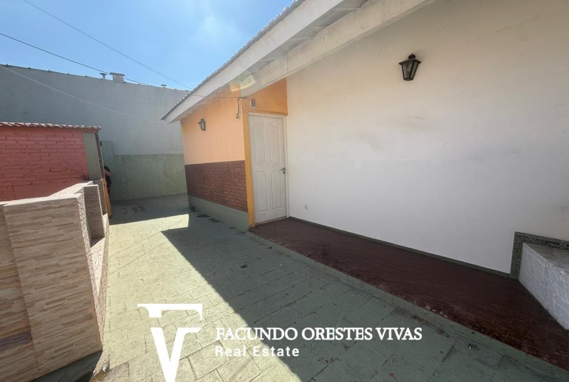 CASA-MULTIFAMILIAR-COCHERA-PARRILA-PATIO-BARRIO NAÓN-MATADEROS
