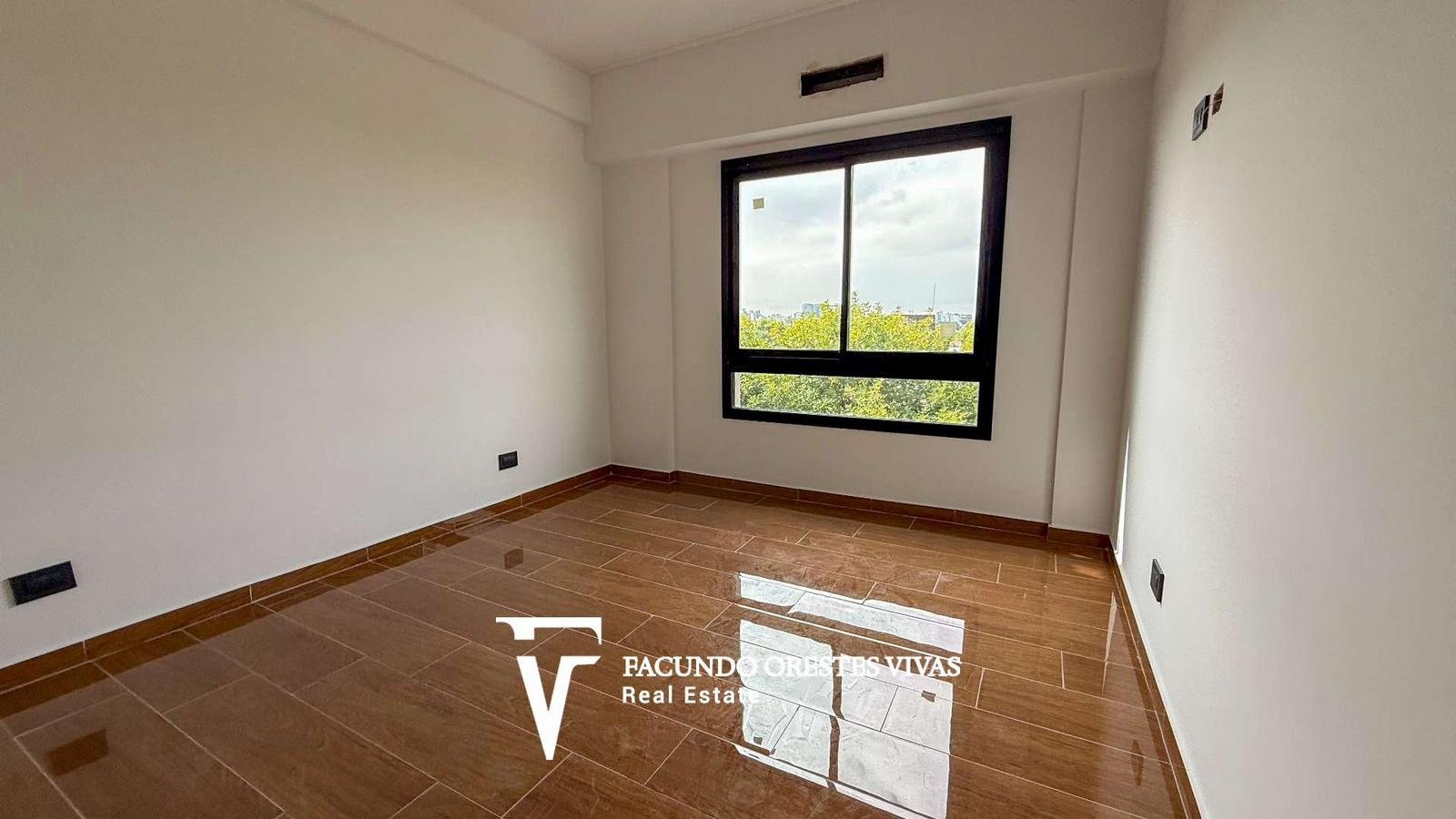 VENTA DEPARTAMENTO 2 AMBIENTES LINIERS PARRILLA