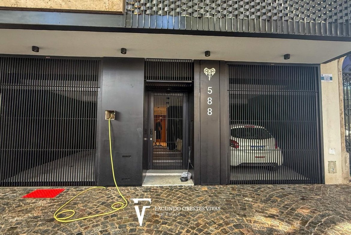 VENTA-DEPARTAMENTO-DOS AMBIENTES- BALCÓN-FRENTE-VILLA LURO